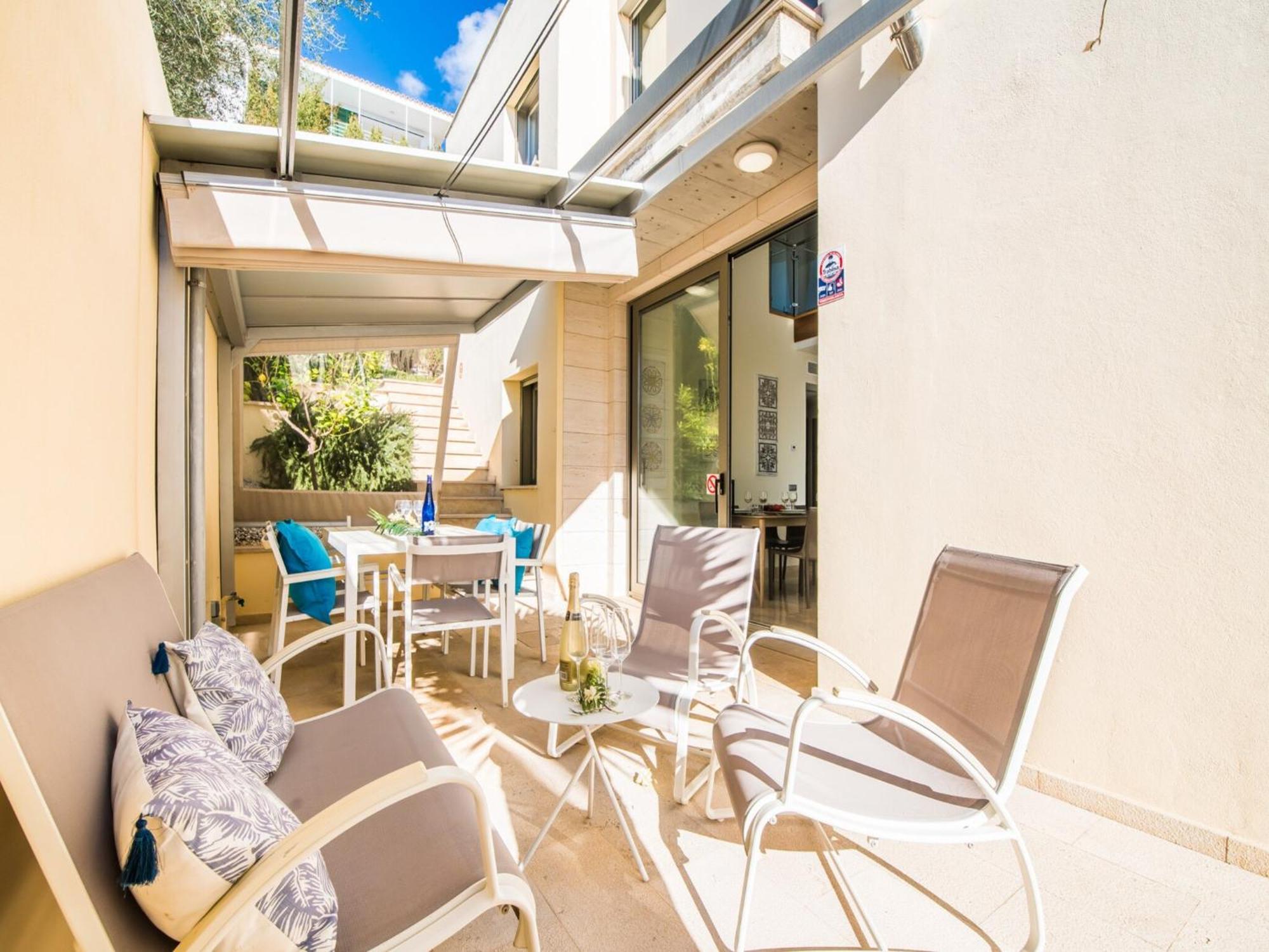 Stunning With Private Terrace Alcanada