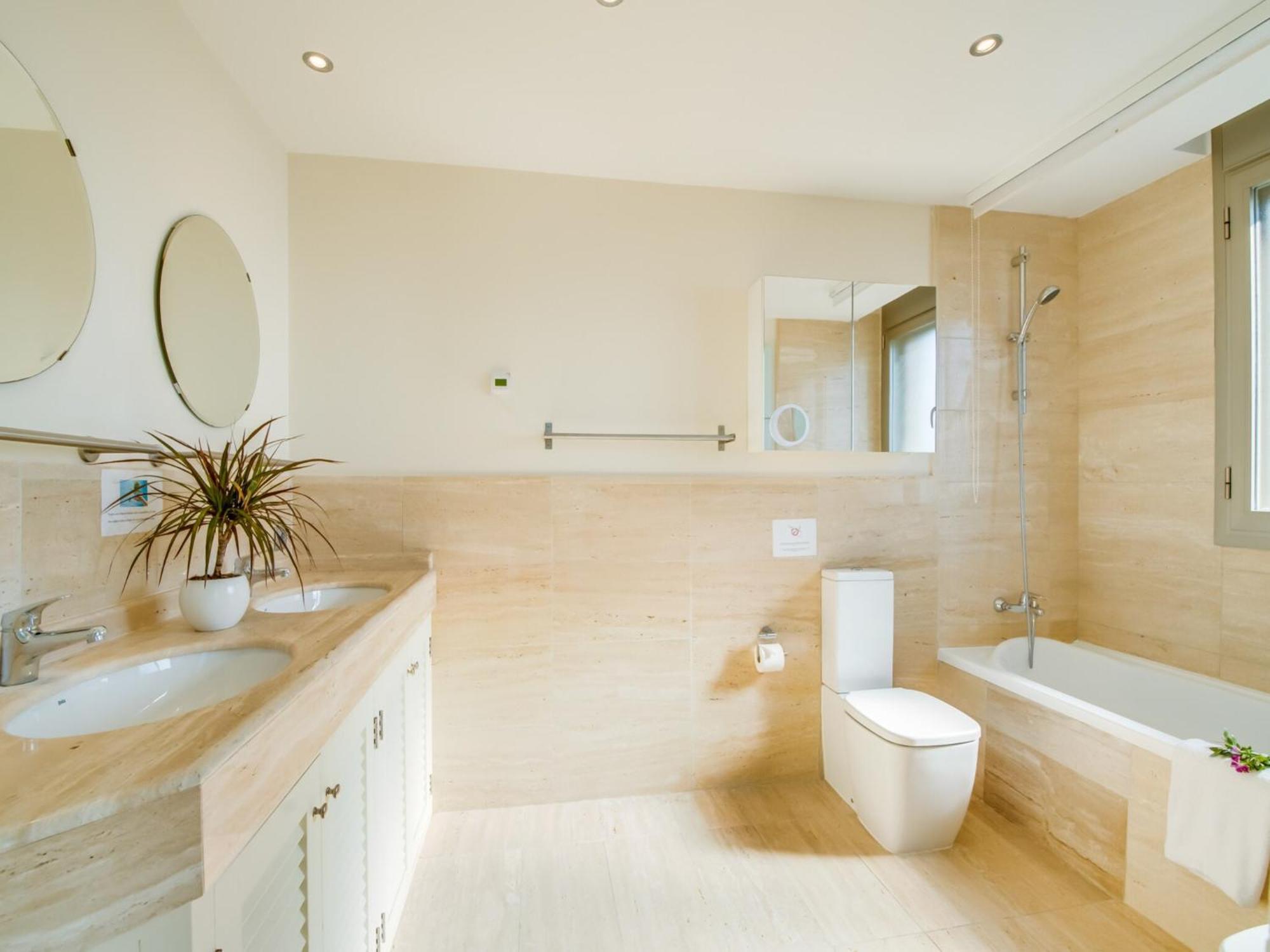 Stunning With Private Terrace