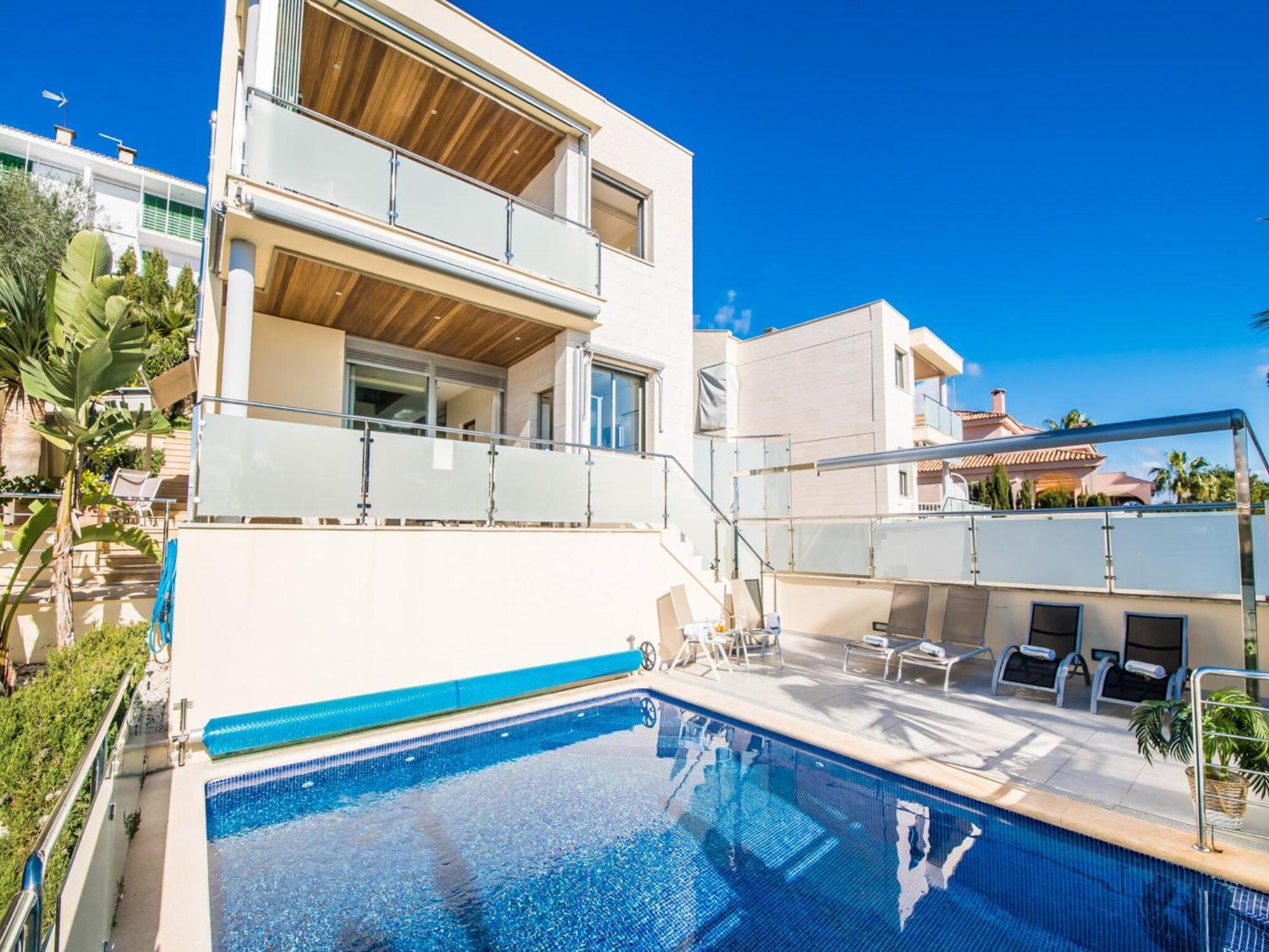 Stunning With Private Terrace